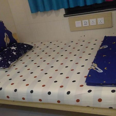 New Hoover Hostel Гонконг Экстерьер фото