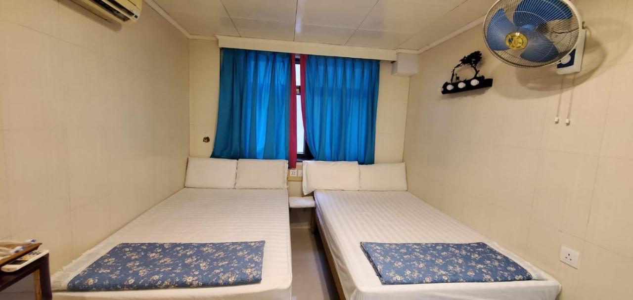 New Hoover Hostel Гонконг Экстерьер фото
