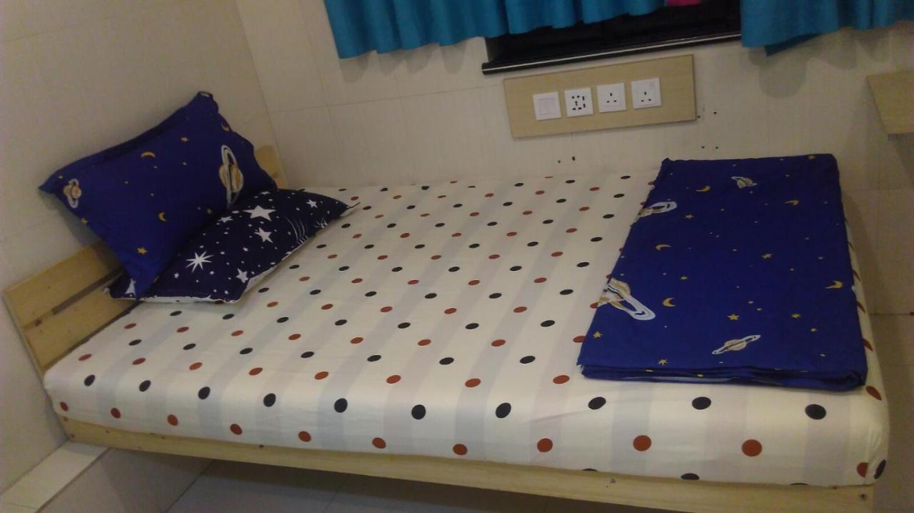 New Hoover Hostel Гонконг Экстерьер фото