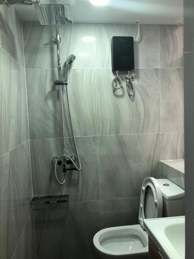 New Hoover Hostel Гонконг Экстерьер фото